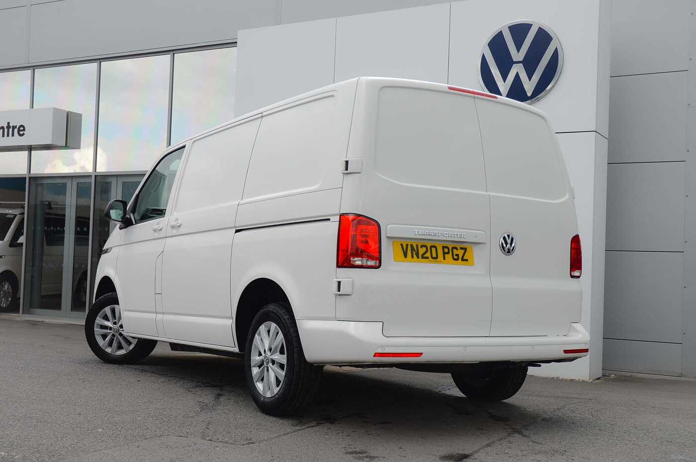 Volkswagen Transporter 2.0TDI 110ps T28 Highline BMT SWB PV