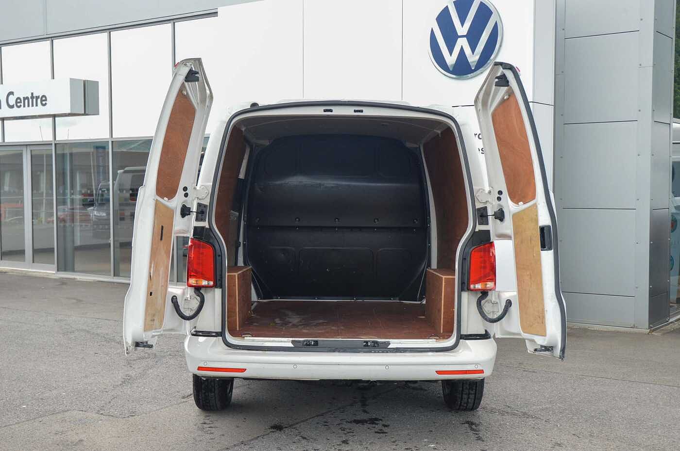 Volkswagen Transporter 2.0TDI 110ps T28 Highline BMT SWB PV