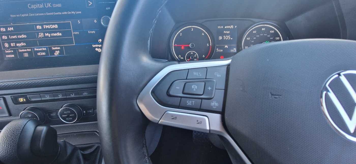Volkswagen Transporter Shuttle 9 seats T32 SE LWB 2.0TDI 150PS DSG