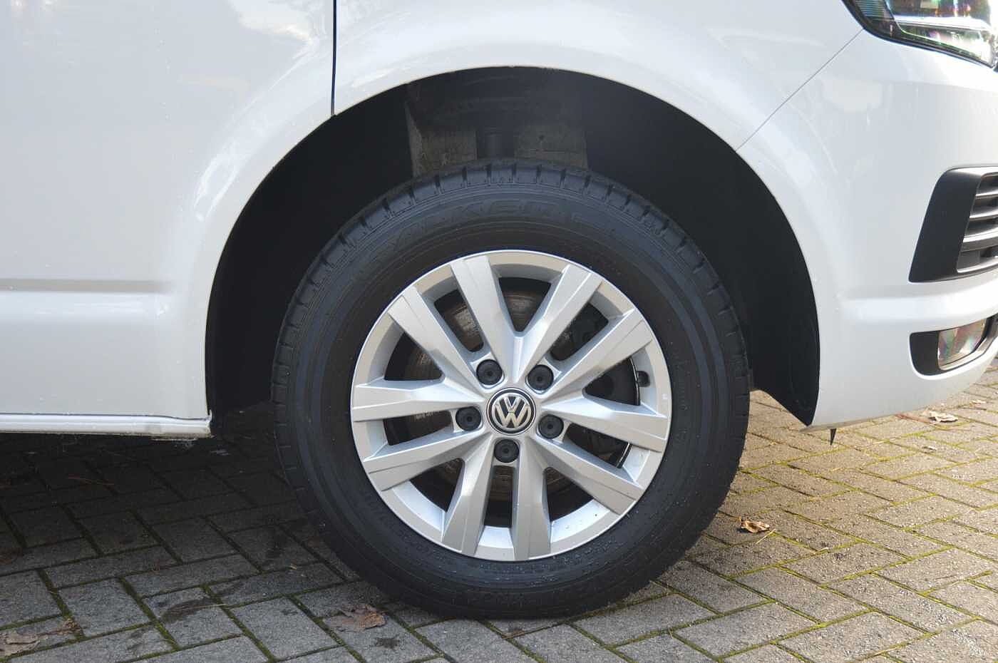 Volkswagen Transporter HIGHLINE Kombi 2.0TDI 102PS EU6 T30 HL BMT SWB