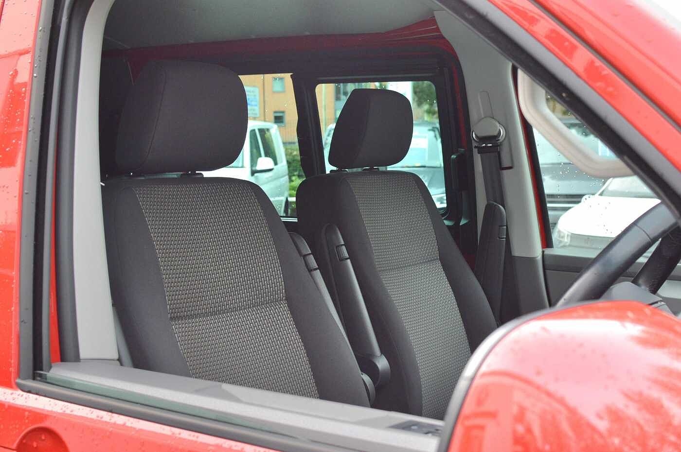 Volkswagen Transporter KOMBI 2.0TDI 150ps T32 Highline KOMBI LWB 4M