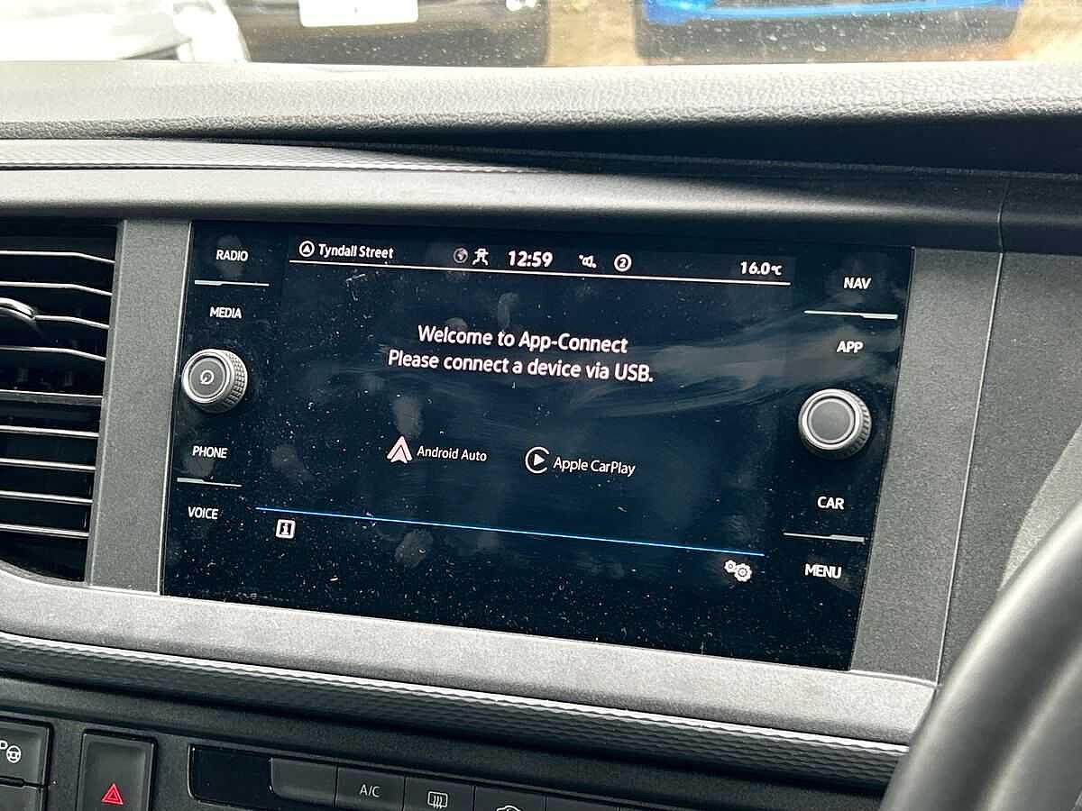 Volkswagen Transporter Kombi