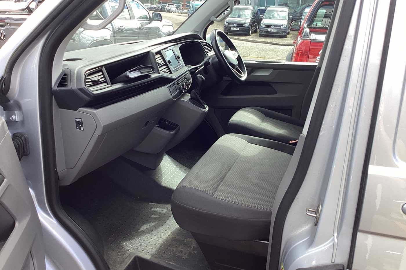 Volkswagen Transporter T32 Highline 2.0 TDI 150PS DSG
