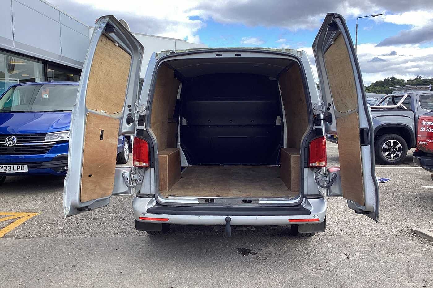 Volkswagen Transporter T32 Highline 2.0 TDI 150PS DSG