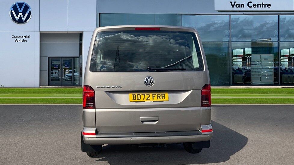 Volkswagen Transporter Shuttle Shuttle T32 2.0 SE TDI SWB 204PS DSG