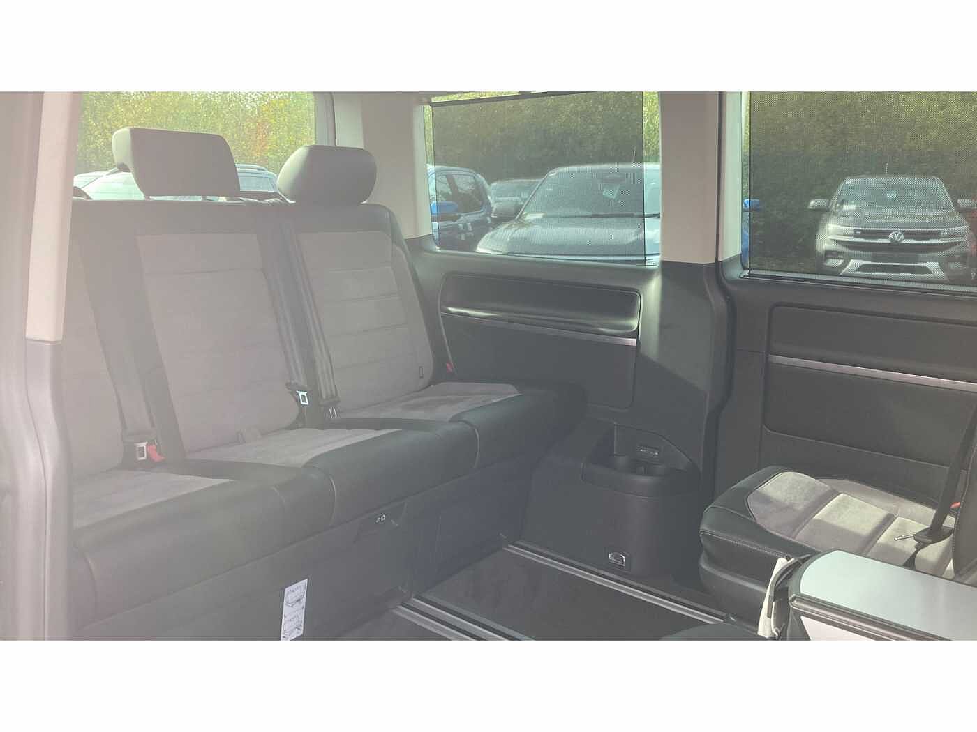 Volkswagen Caravelle 2.0 TDI Executive 150 5Dr DSG Estate