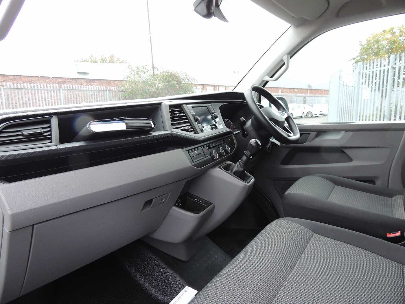 Volkswagen Transporter 2.0TDI 110ps T28 Highline BMT SWB PV +Enhanced £500 Deposit contribution+