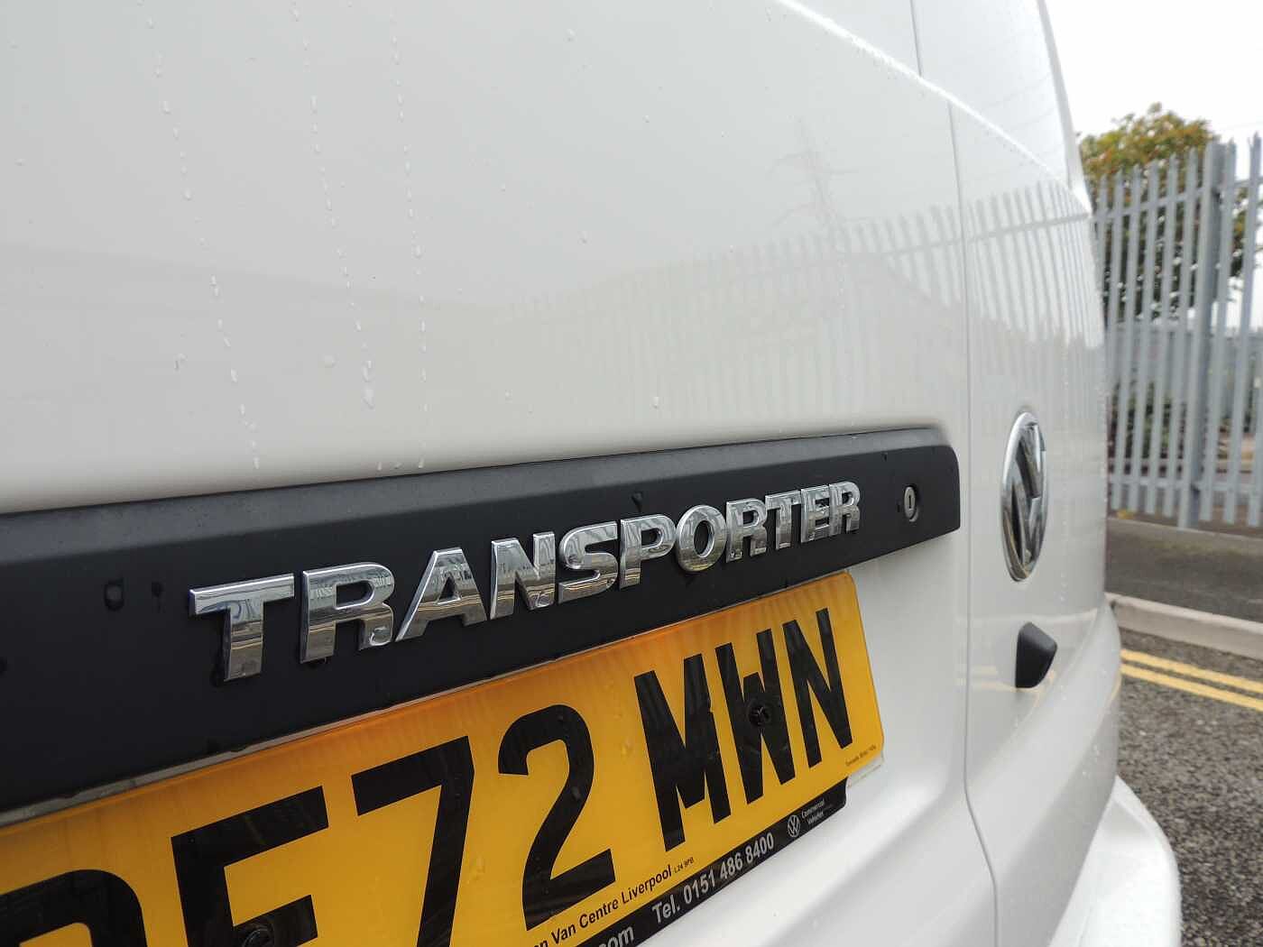 Volkswagen Transporter 2.0TDI 110ps T28 Highline BMT SWB PV +Enhanced £500 Deposit contribution+