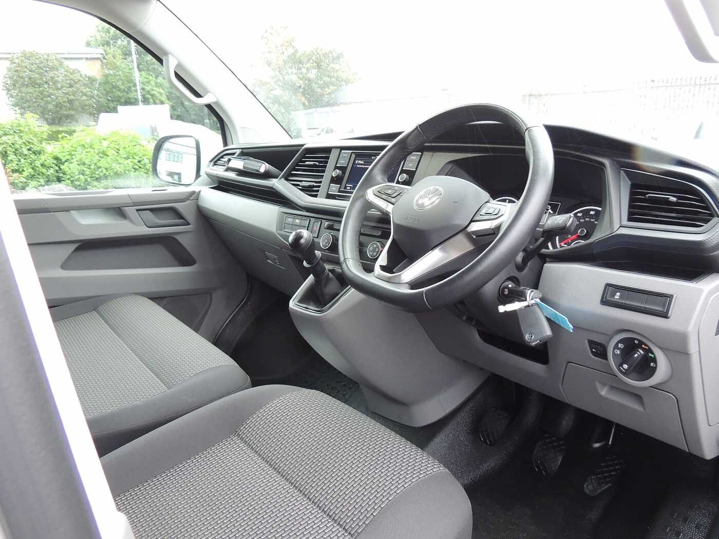 Volkswagen Transporter 2.0TDI 110ps T28 Highline BMT SWB PV +Enhanced £500 Deposit contribution+