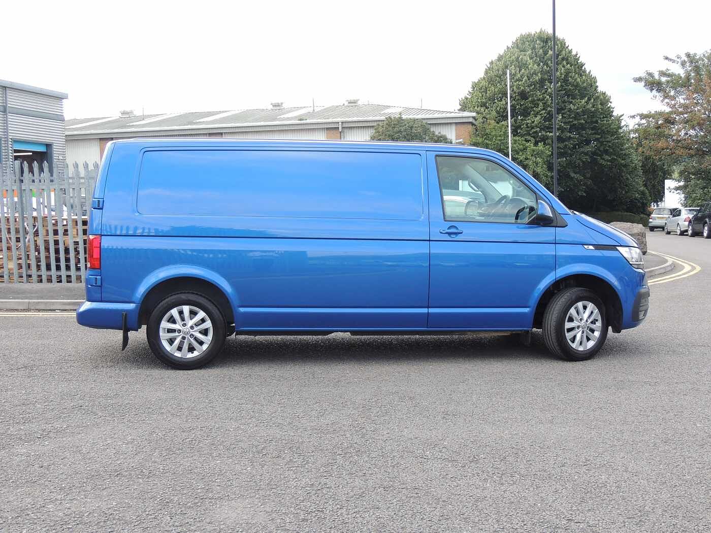 Volkswagen Transporter 2.0TDI (150PS)Eu6 T30 Highline SWB PV +Enhanced £500 Deposit contribution+