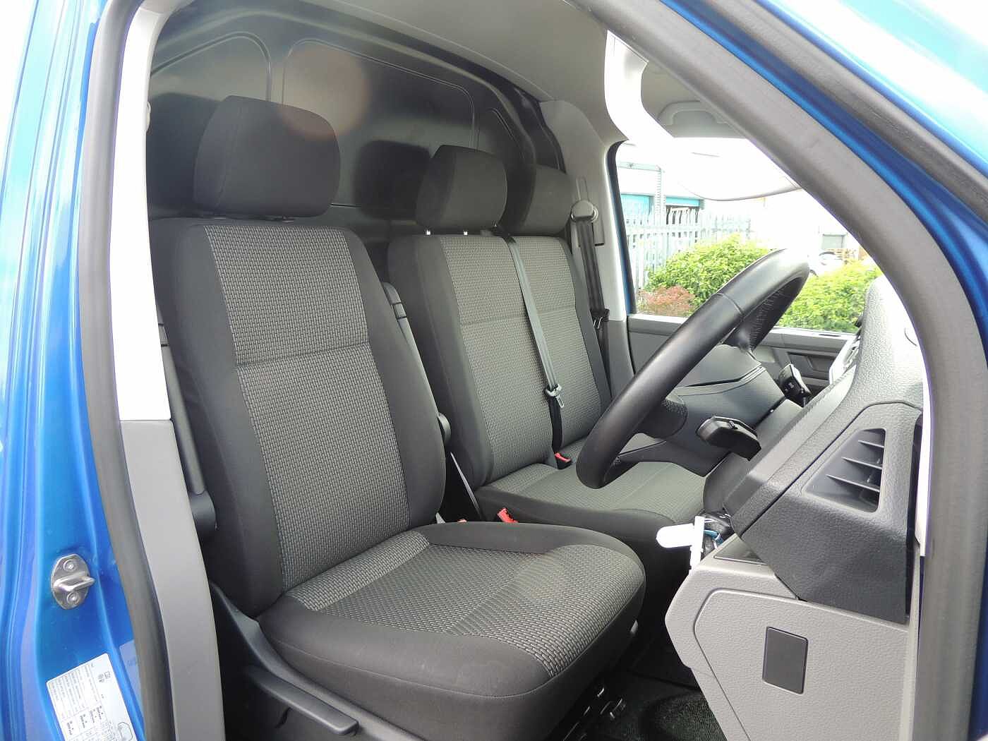 Volkswagen Transporter 2.0TDI (150PS)Eu6 T30 Highline SWB PV +Enhanced £500 Deposit contribution+