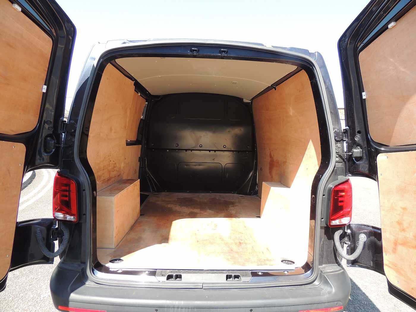 Volkswagen Transporter 2.0TDI 110ps T28 Startline BMT SWB PV +Enhanced £500 Deposit contribution+