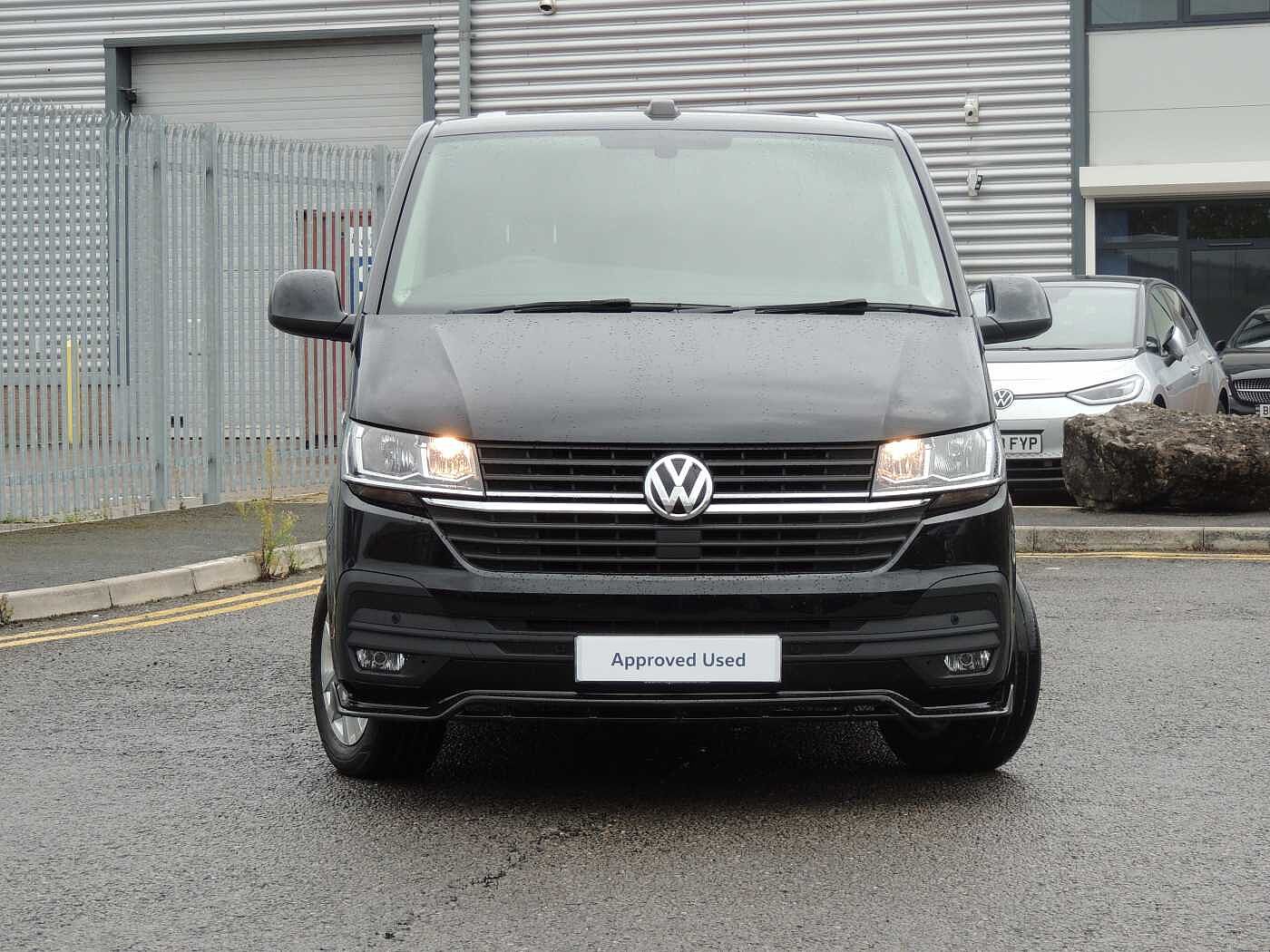 Volkswagen Transporter Kombi 2.0TDI T30 Highline SWB 110 ps Kombi Conversion + Enhanced £500 DC +++