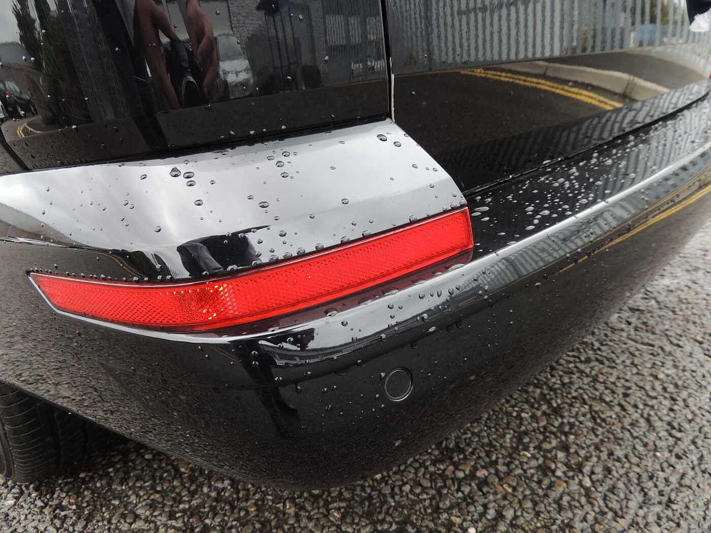 Volkswagen Transporter Kombi 2.0TDI T30 Highline SWB 110 ps Kombi Conversion + Enhanced £500 DC +++