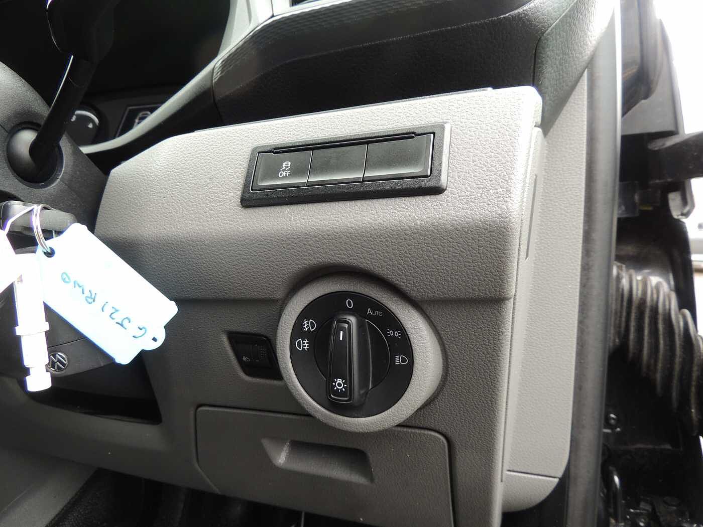 Volkswagen Transporter Kombi 2.0TDI T30 Highline SWB 110 ps Kombi Conversion + Enhanced £500 DC +++