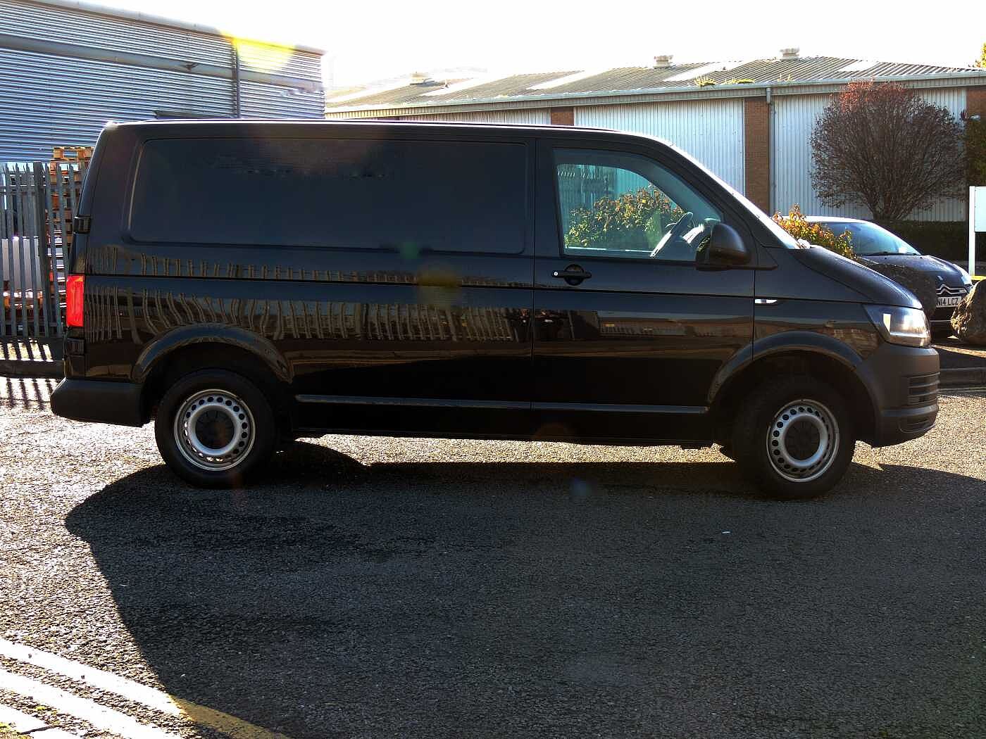 Volkswagen Transporter T28 Swb Diesel 2.0 TDI BMT 102 Startline Van Euro 6 + Enhanced £500 Deposit Contribution+++