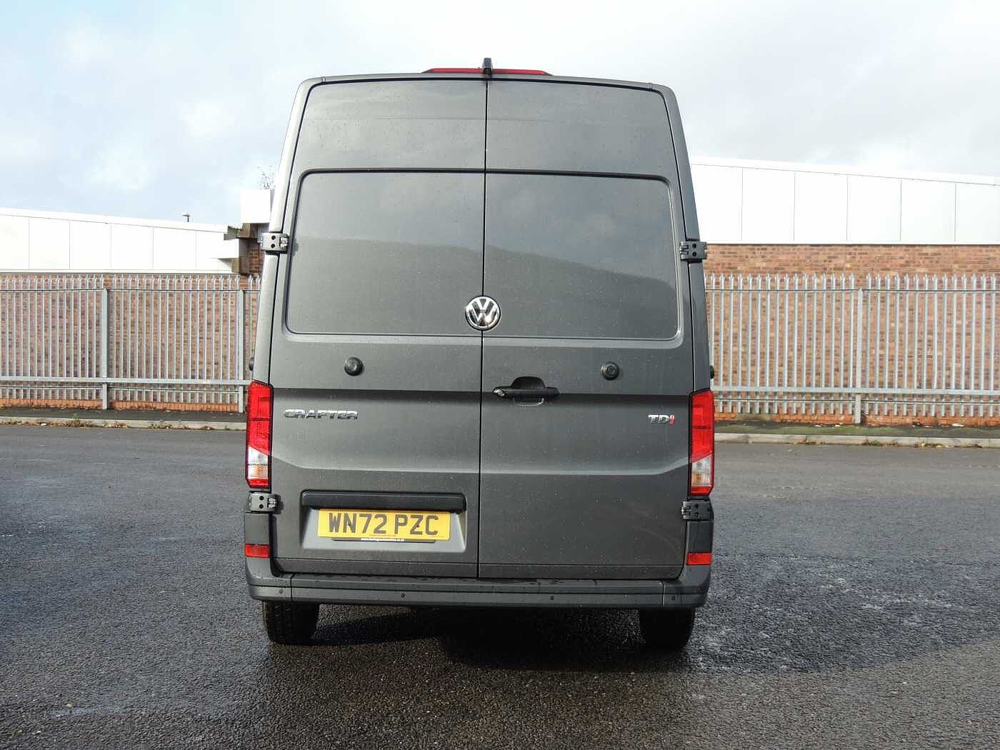 Volkswagen Crafter CR35 LWB 140ps + Business Pack Air Con + Enhanced £500 Deposit Contribution+++