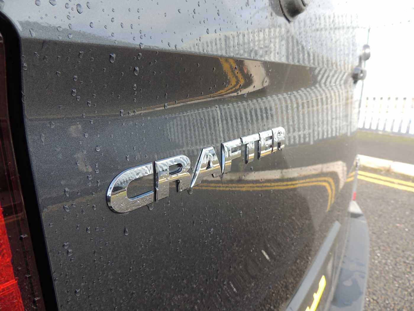 Volkswagen Crafter CR35 LWB 140ps + Business Pack Air Con + Enhanced £500 Deposit Contribution+++
