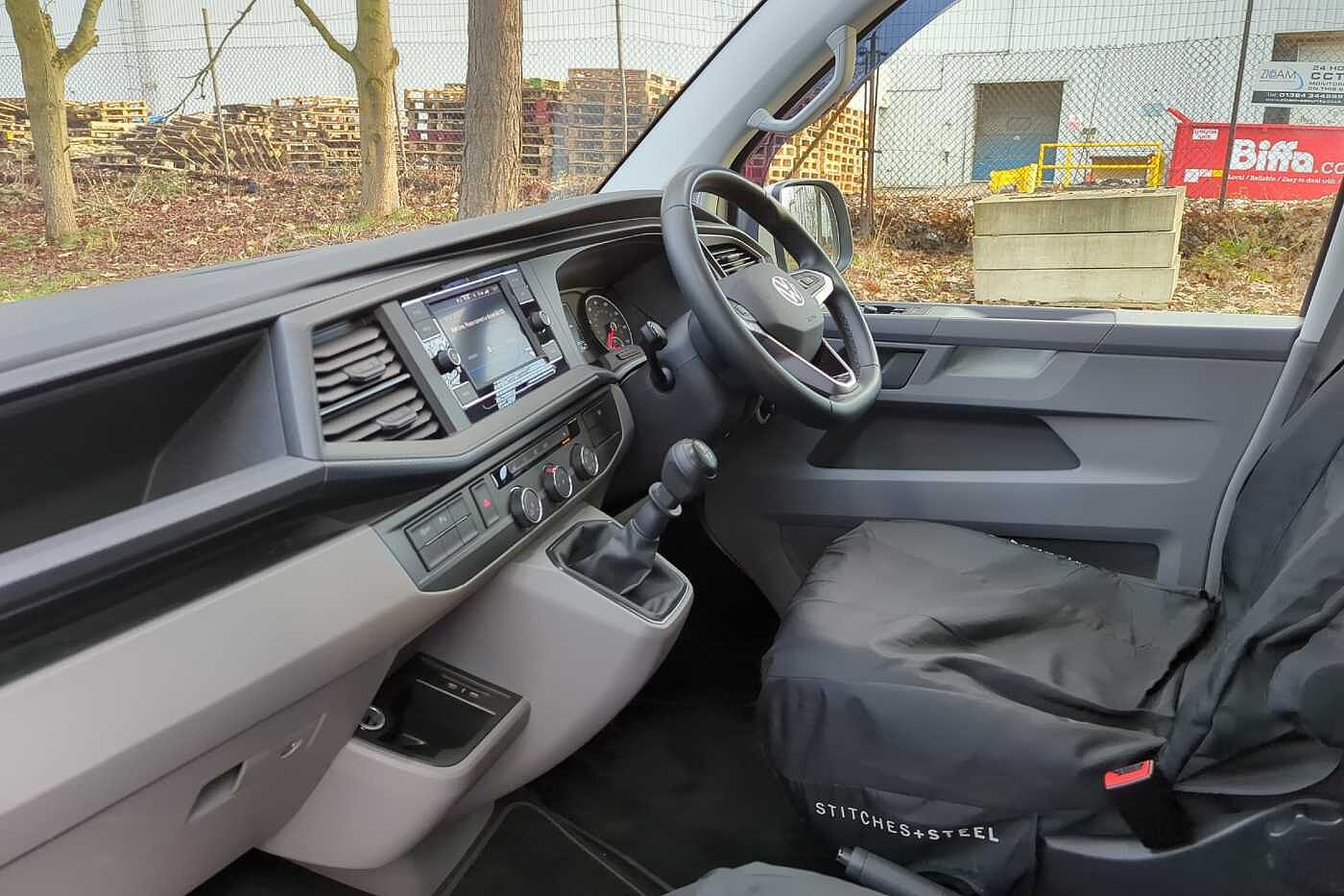 Volkswagen Transporter T32 Swb Diesel 2.0 TDI 150 Highline Kombi Van 4MOTION **DAY VAN** NO VAT