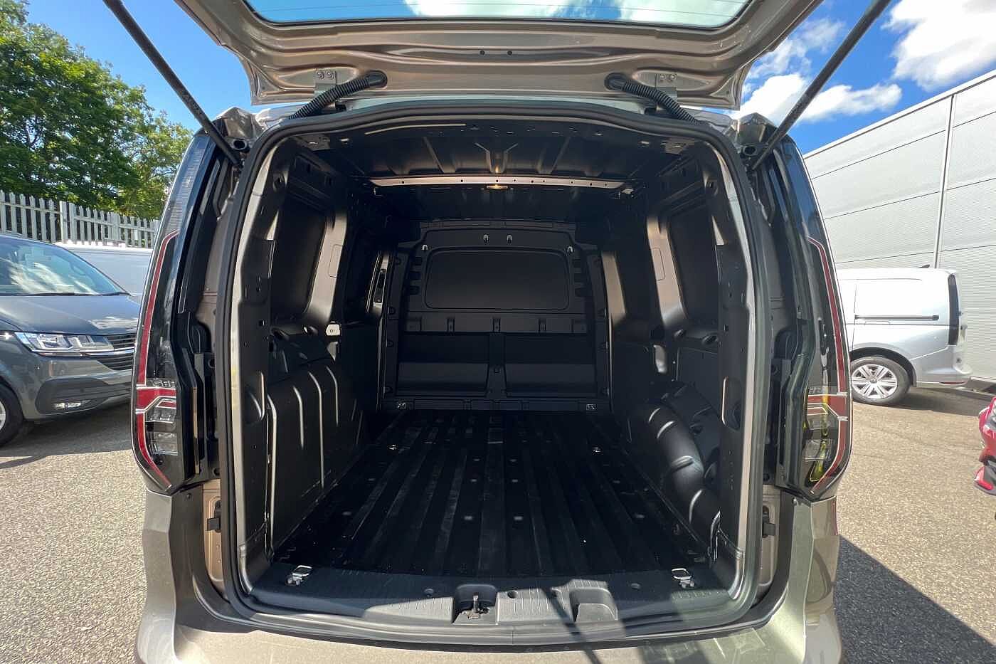Volkswagen Caddy Cargo C20 Petrol 1.5 TSI 114PS Commerce Pro Van DSG