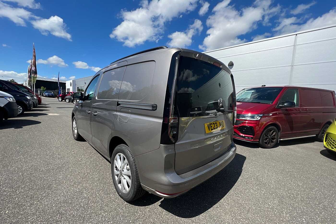 Volkswagen Caddy Cargo C20 Petrol 1.5 TSI 114PS Commerce Pro Van DSG