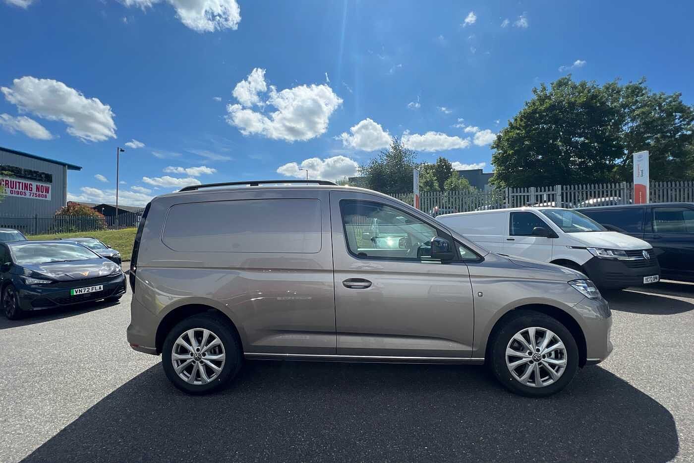 Volkswagen Caddy Cargo C20 Petrol 1.5 TSI 114PS Commerce Pro Van DSG