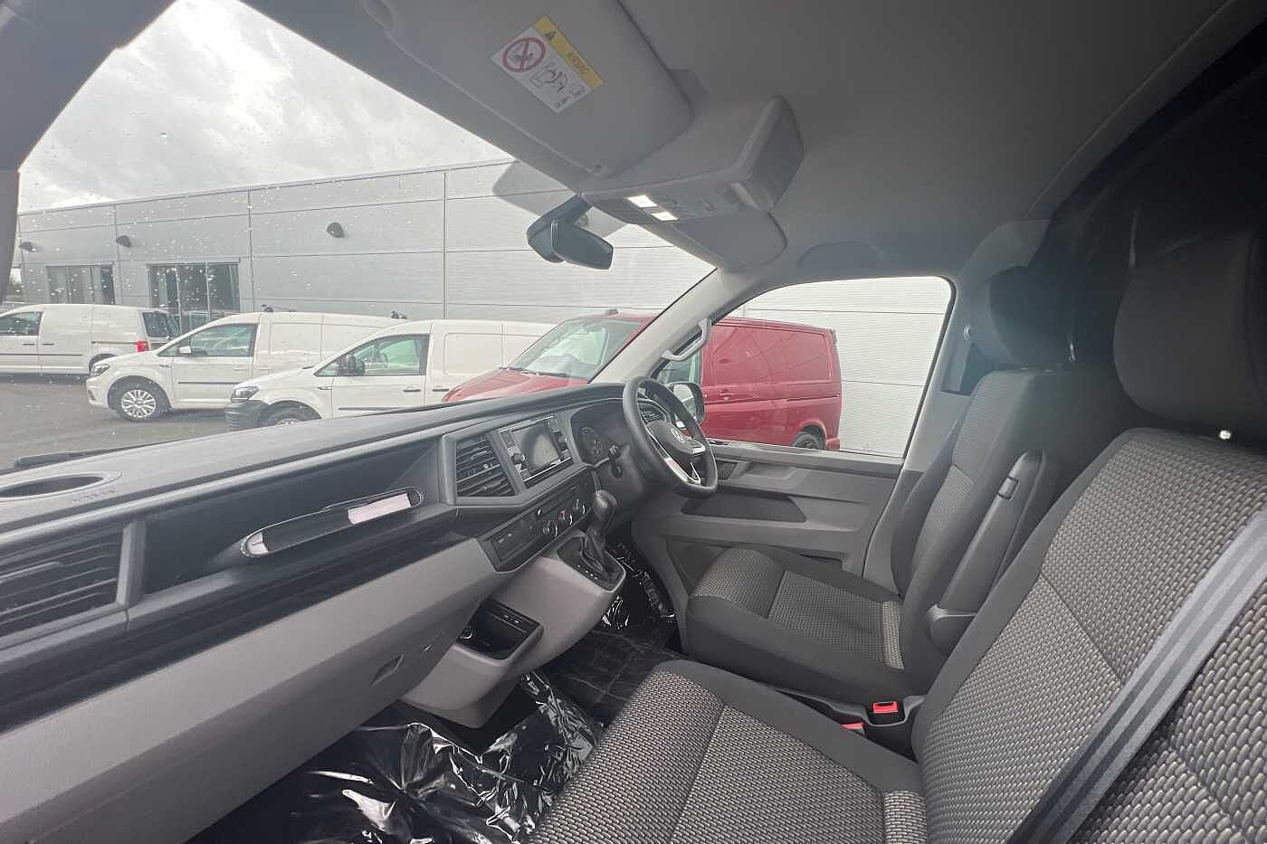 Volkswagen Transporter 2.0TDI 150ps T28 Highline BMT SWB PV D