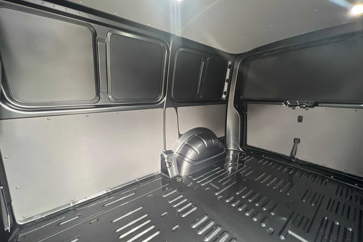 Volkswagen Transporter 2.0TDI 150ps T28 Highline BMT SWB PV D