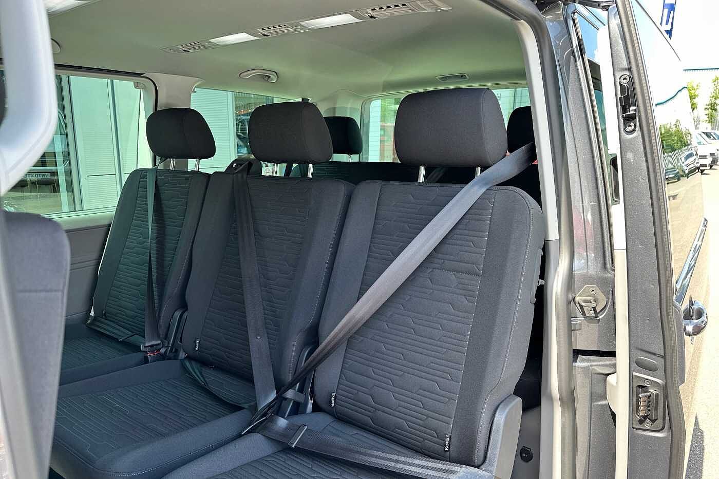 Volkswagen Transporter Shuttle T32 Swb Diesel 2.0 TDI 150PS SE Minibus DSG