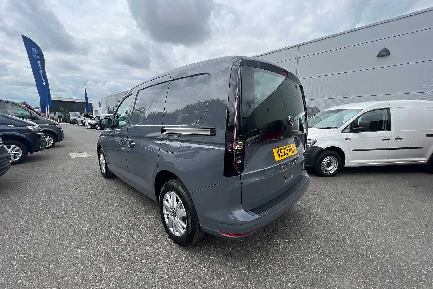 Volkswagen Caddy Cargo C20 Diesel 2.0 TDI 122PS Commerce Pro Van DSG