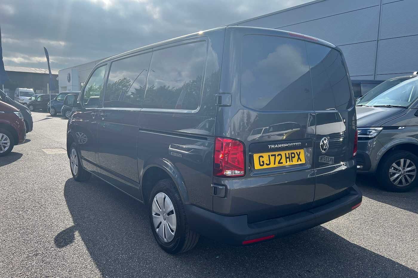 Volkswagen Transporter 2.0TDI 110ps T28 Startline Business Pack (Air Con) BMT SWB PV