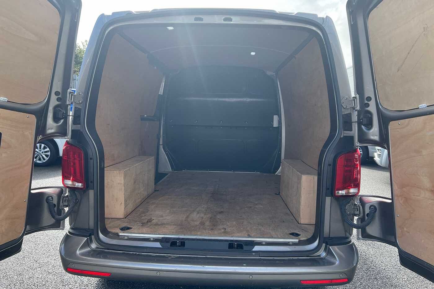 Volkswagen Transporter 2.0TDI 150ps T28 Highline BMT SWB PV