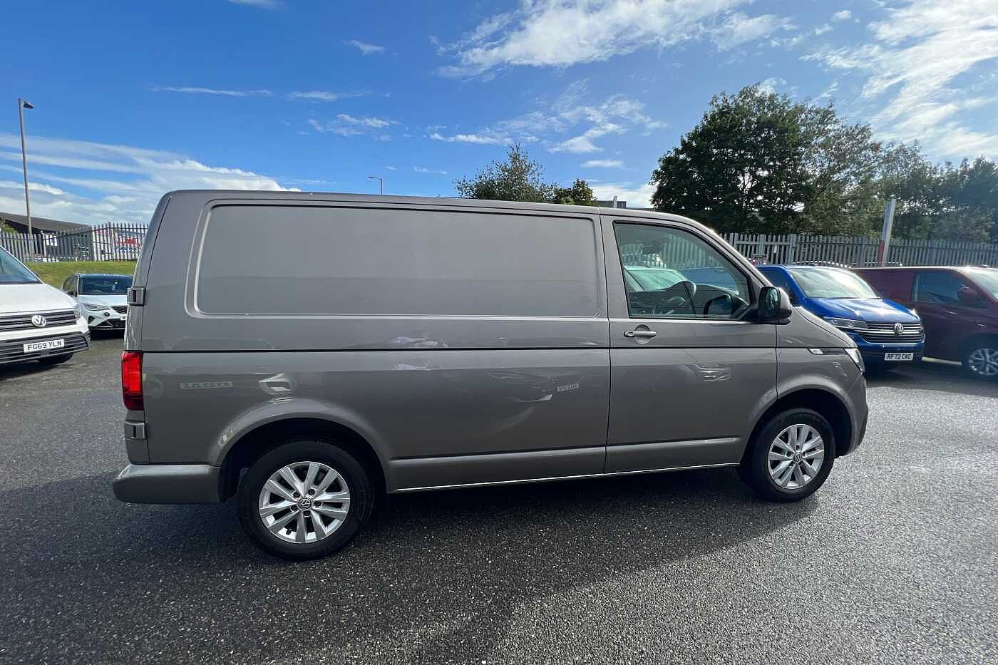 Volkswagen Transporter 2.0TDI 150ps T28 Highline BMT SWB PV