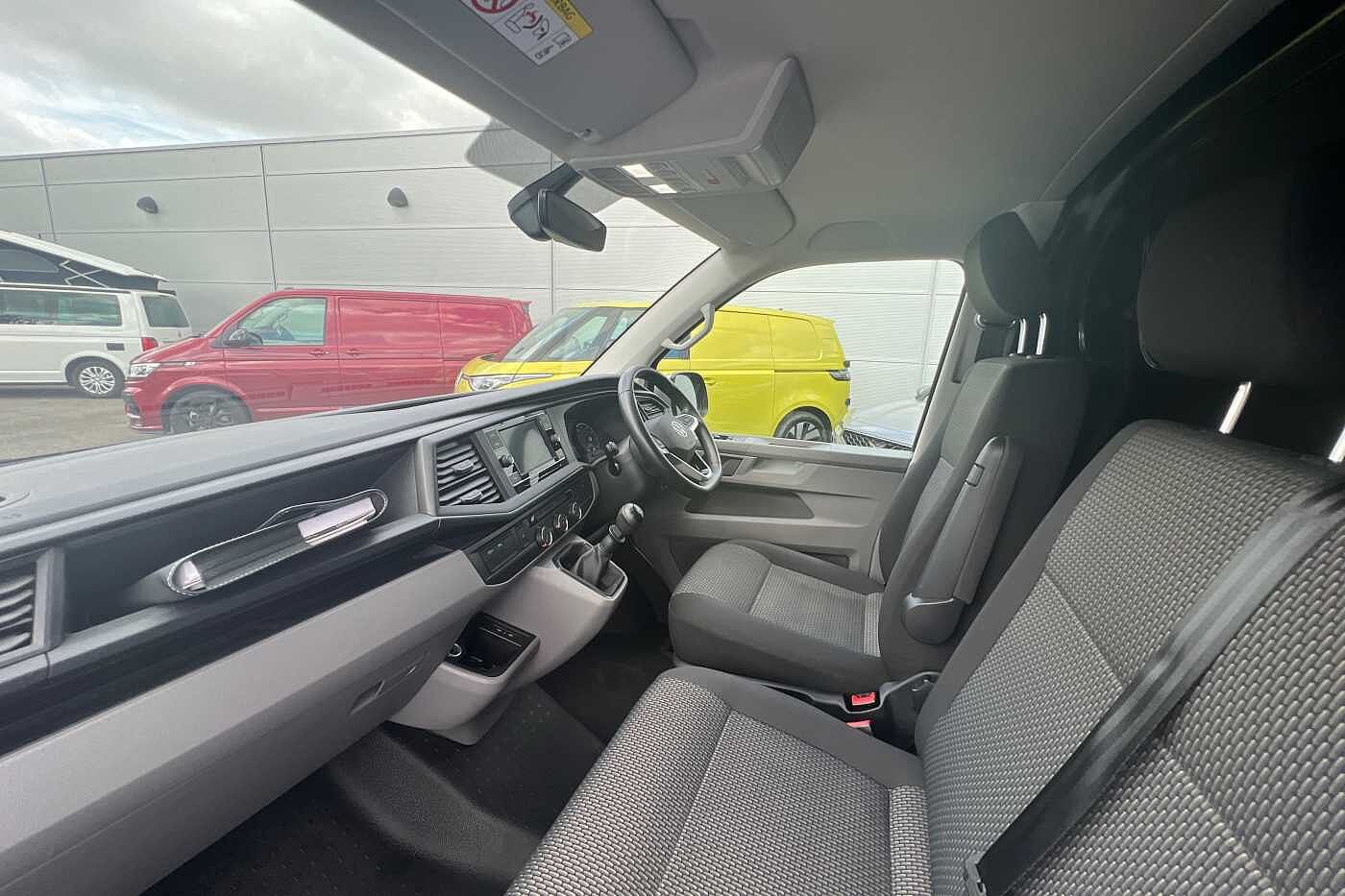 Volkswagen Transporter 2.0TDI 110ps T28 Highline BMT SWB PV