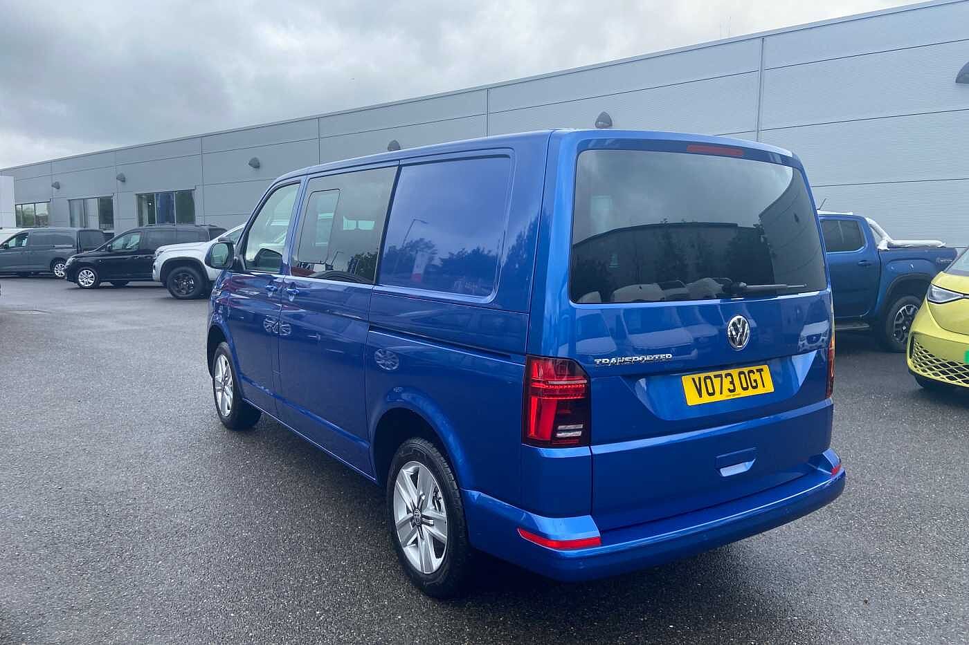 Volkswagen Transporter 2.0TDI 204ps T32 Kombi Highline BMT SWB