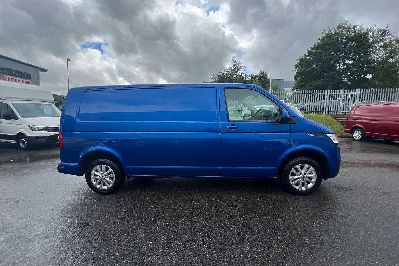 Volkswagen Transporter 2.0TDI (150PS)Eu6 T30 Highline LWB PV DSG