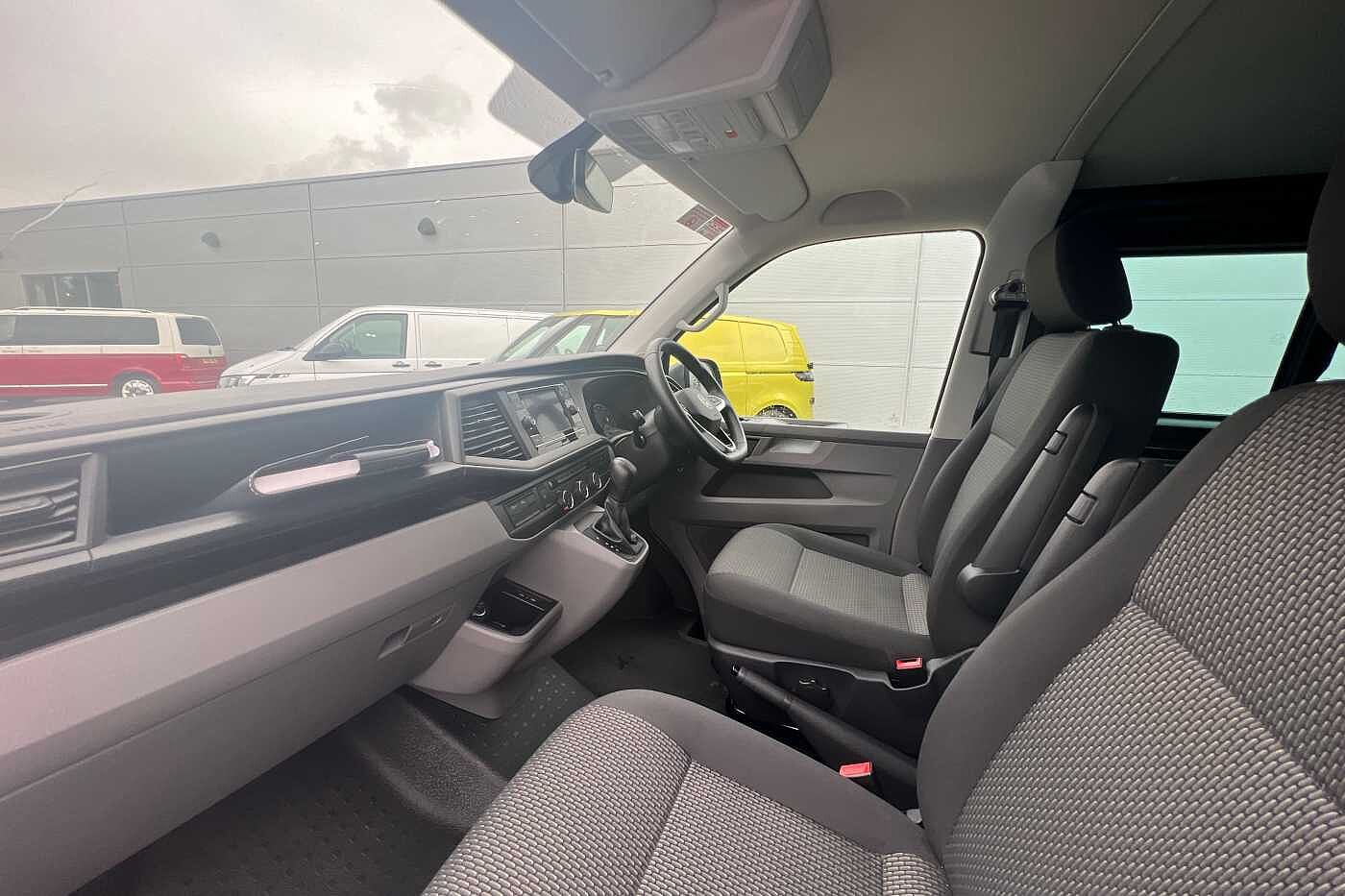 Volkswagen Transporter Kombi 2.0TDI 150 T30 Highline BMT SWB DSG