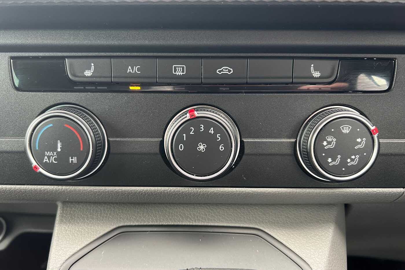 Volkswagen Transporter Kombi 2.0TDI 150 T30 Highline BMT SWB DSG