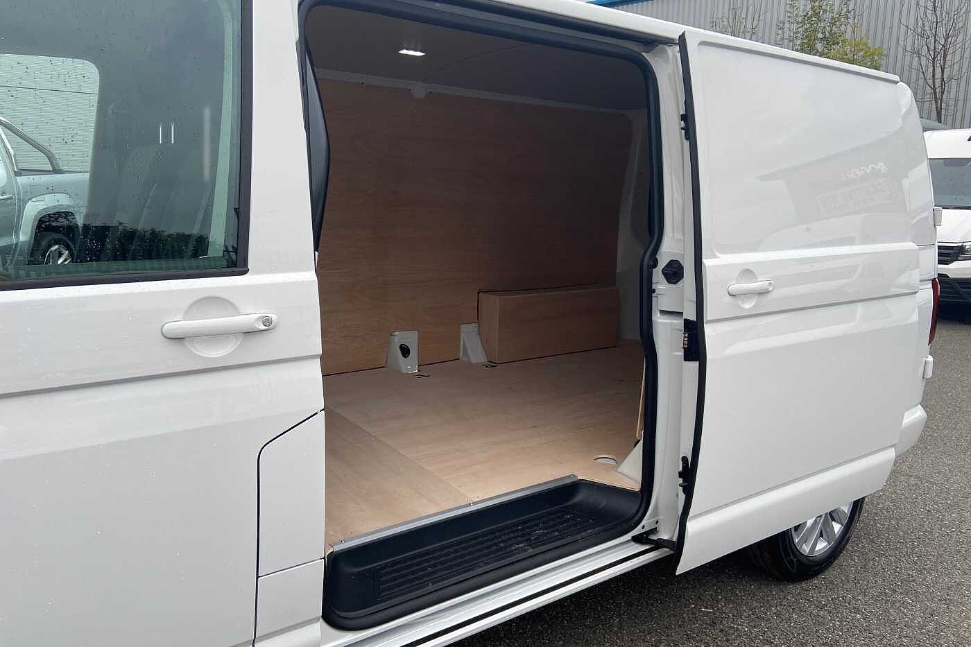 Volkswagen Transporter 2.0TDI 150ps T30 Highline SWB