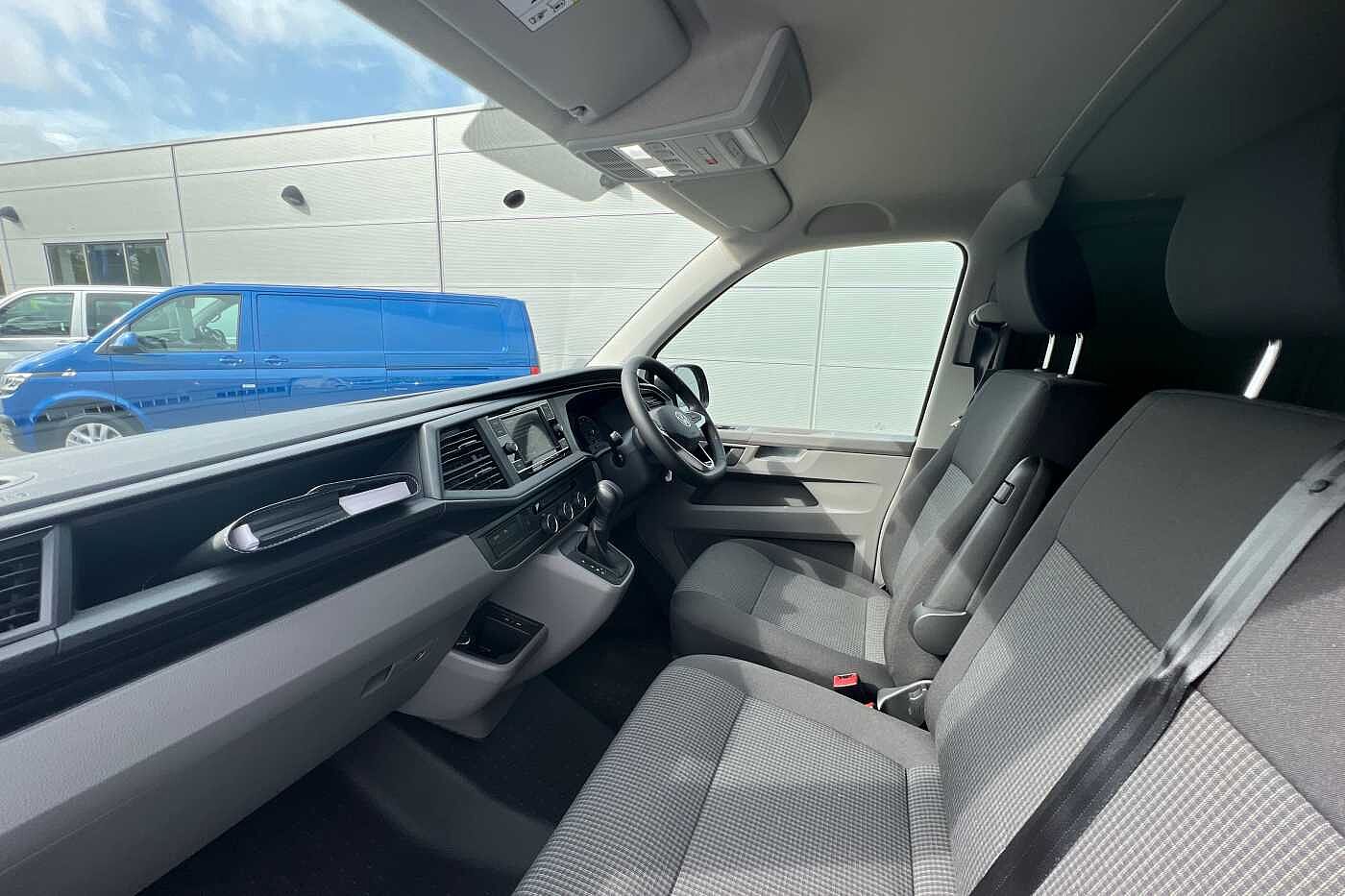 Volkswagen Transporter PV 2.0TDI 150 T30 Startline Business SWB ***A/C***