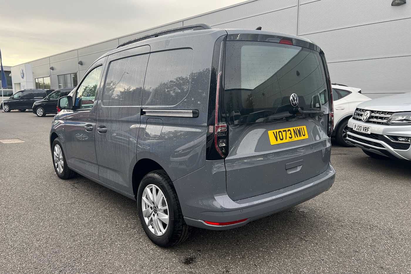 Volkswagen Caddy Cargo C20 Diesel 2.0 TDI 122PS Commerce Pro Van DSG