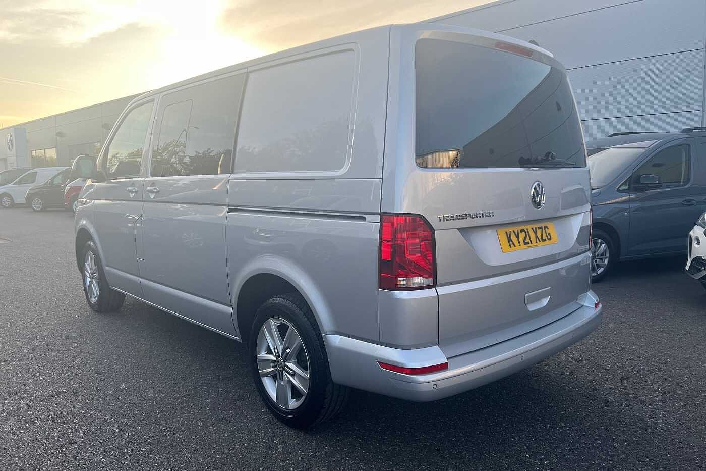 Volkswagen Transporter 2.0TDI 150 T32 Highline Kombi BMT SWB DSG