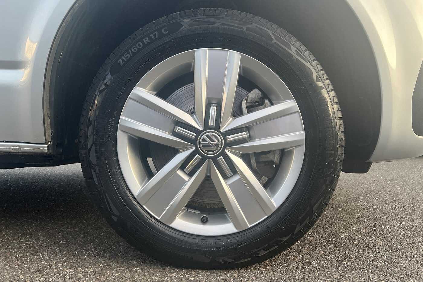Volkswagen Transporter 2.0TDI 150 T32 Highline Kombi BMT SWB DSG