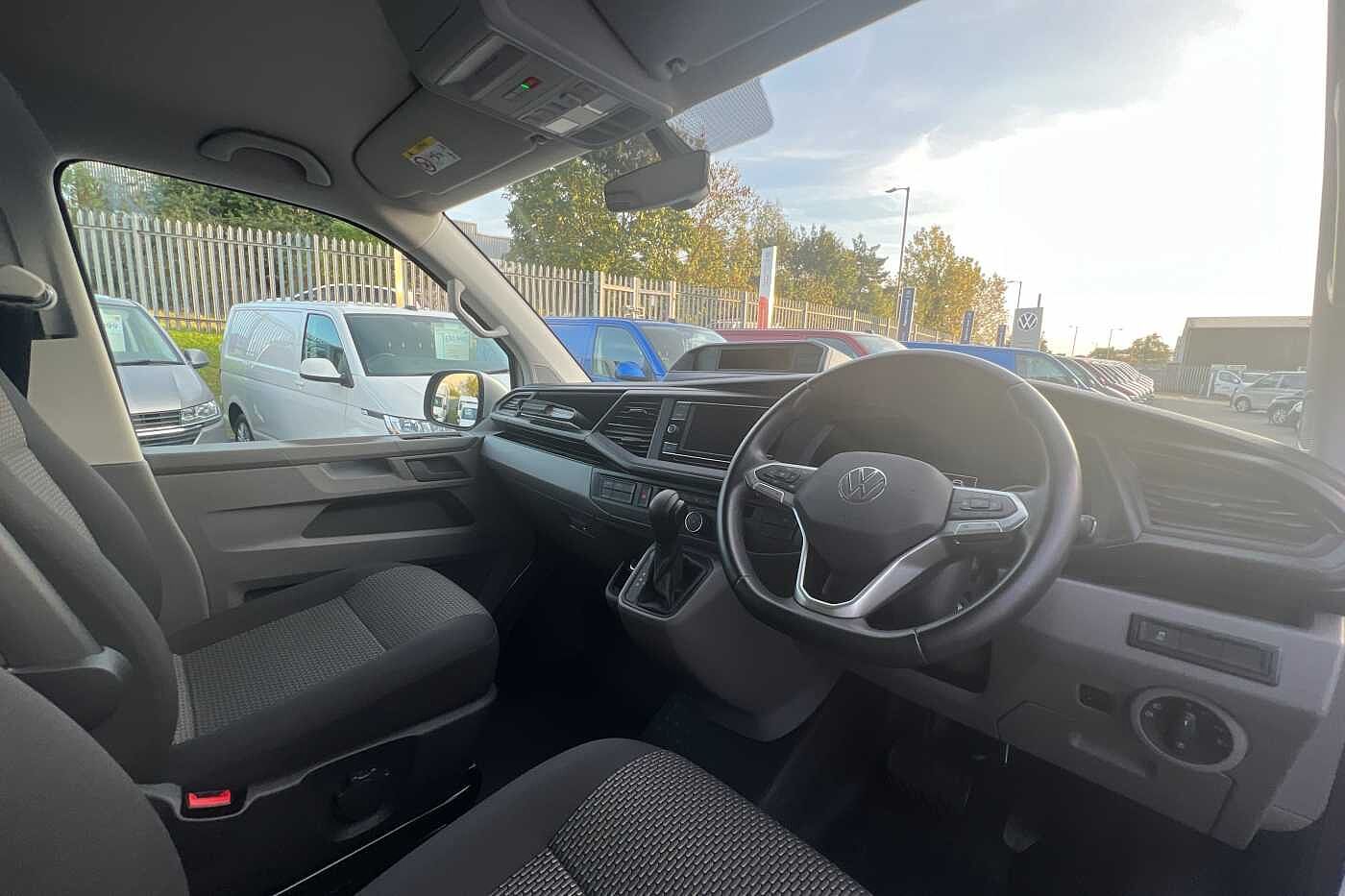 Volkswagen Transporter 2.0TDI 150 T32 Highline Kombi BMT SWB DSG