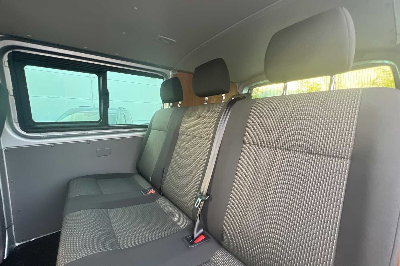 Volkswagen Transporter 2.0TDI 150 T32 Highline Kombi BMT SWB DSG