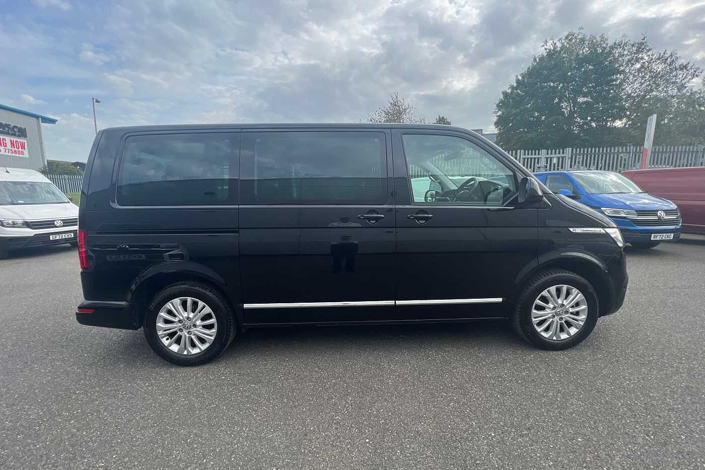 Volkswagen Caravelle Diesel Estate 2.0 TDI Executive 150 5dr DSG