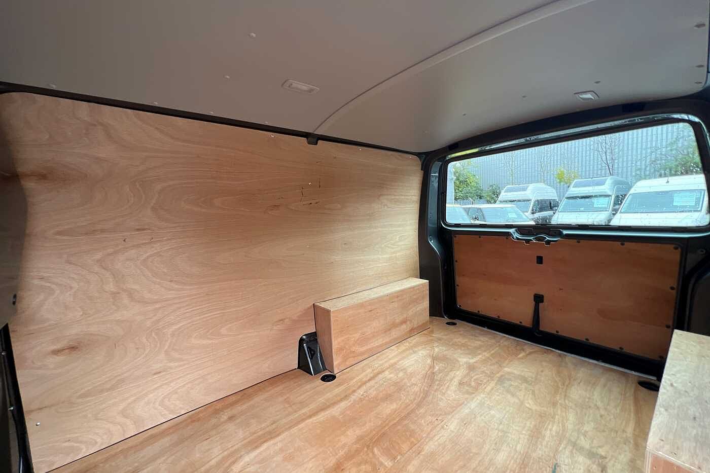 Volkswagen Transporter T32 Swb Diesel 2.0 BiTDI 204 Highline Van 4MOTION DSG