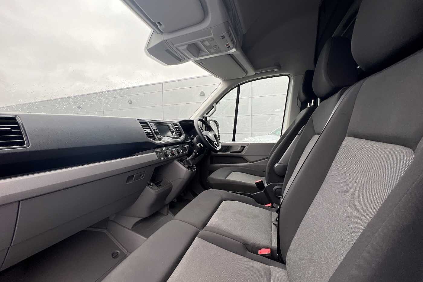Volkswagen Crafter Cr35 Mwb Diesel Fwd 2.0 TDI 140PS Trendline High Roof Van *Business Pack, A/C*