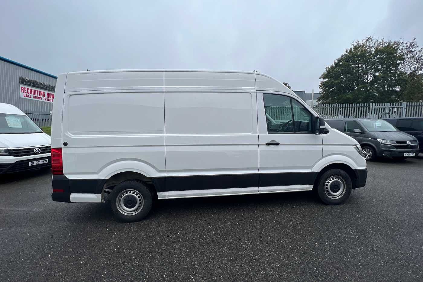 Volkswagen Crafter Cr35 Mwb Diesel Fwd 2.0 TDI 140PS Trendline High Roof Van *Business Pack, A/C*
