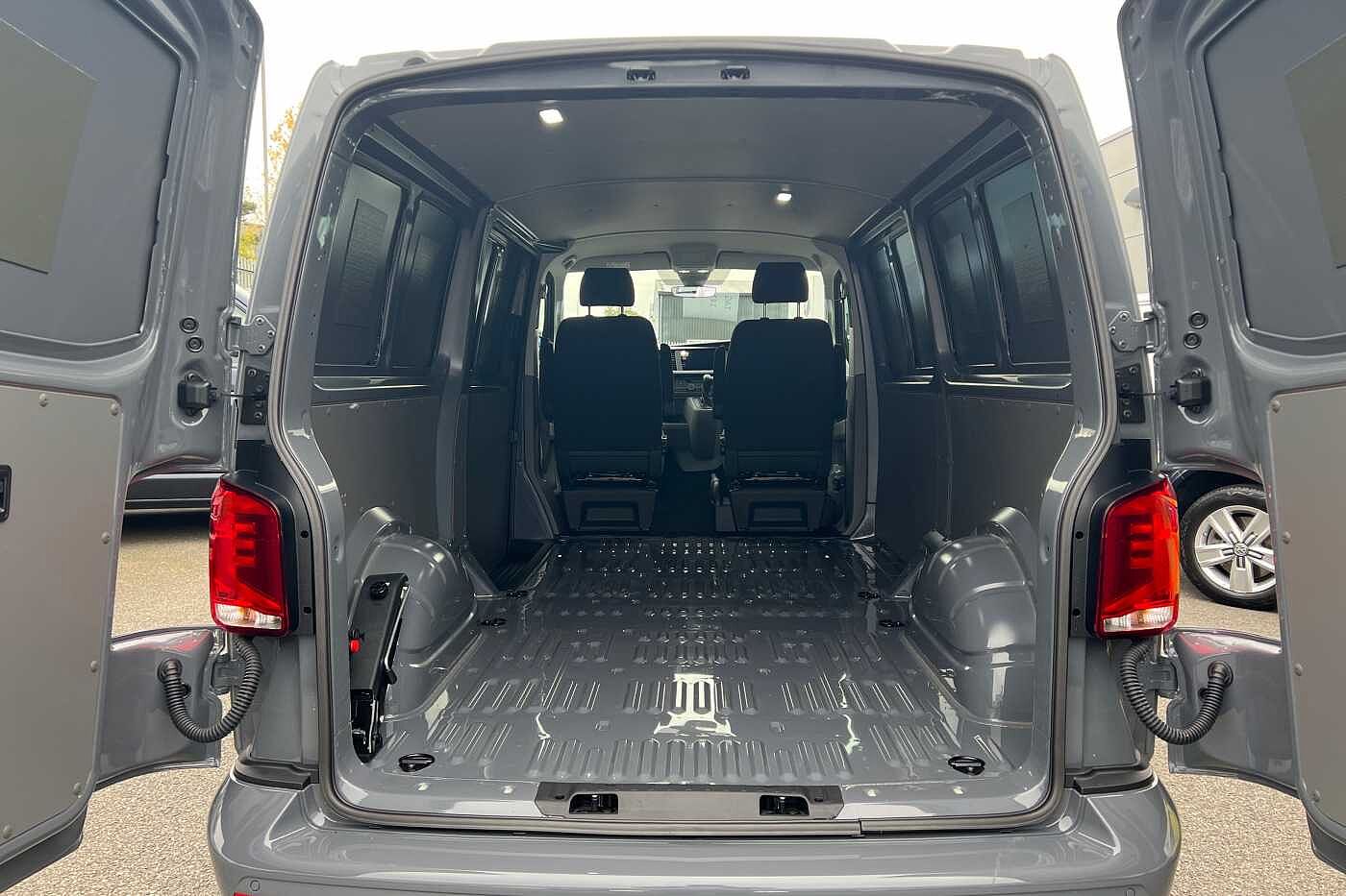 Volkswagen Transporter 2.0TDI (150PS)Eu6 T28 Highline LWB DSG